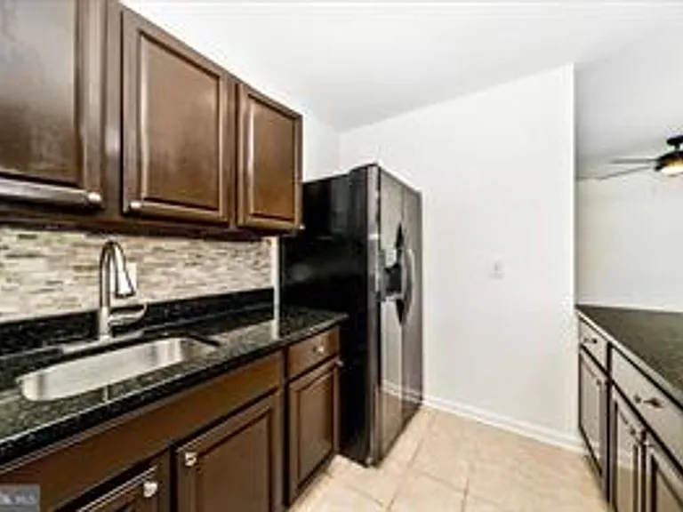 12202 Braxfield Ct #16/228 — Photo 19