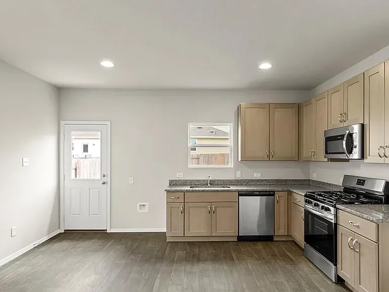 11621 Murano Dr — Photo 14