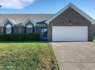 12524 Spring Falls Ct, Louisville, KY 40229