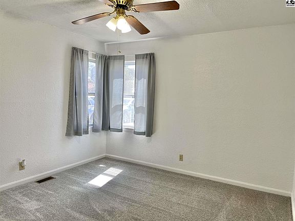 3rd image of 818 W 19th Ave