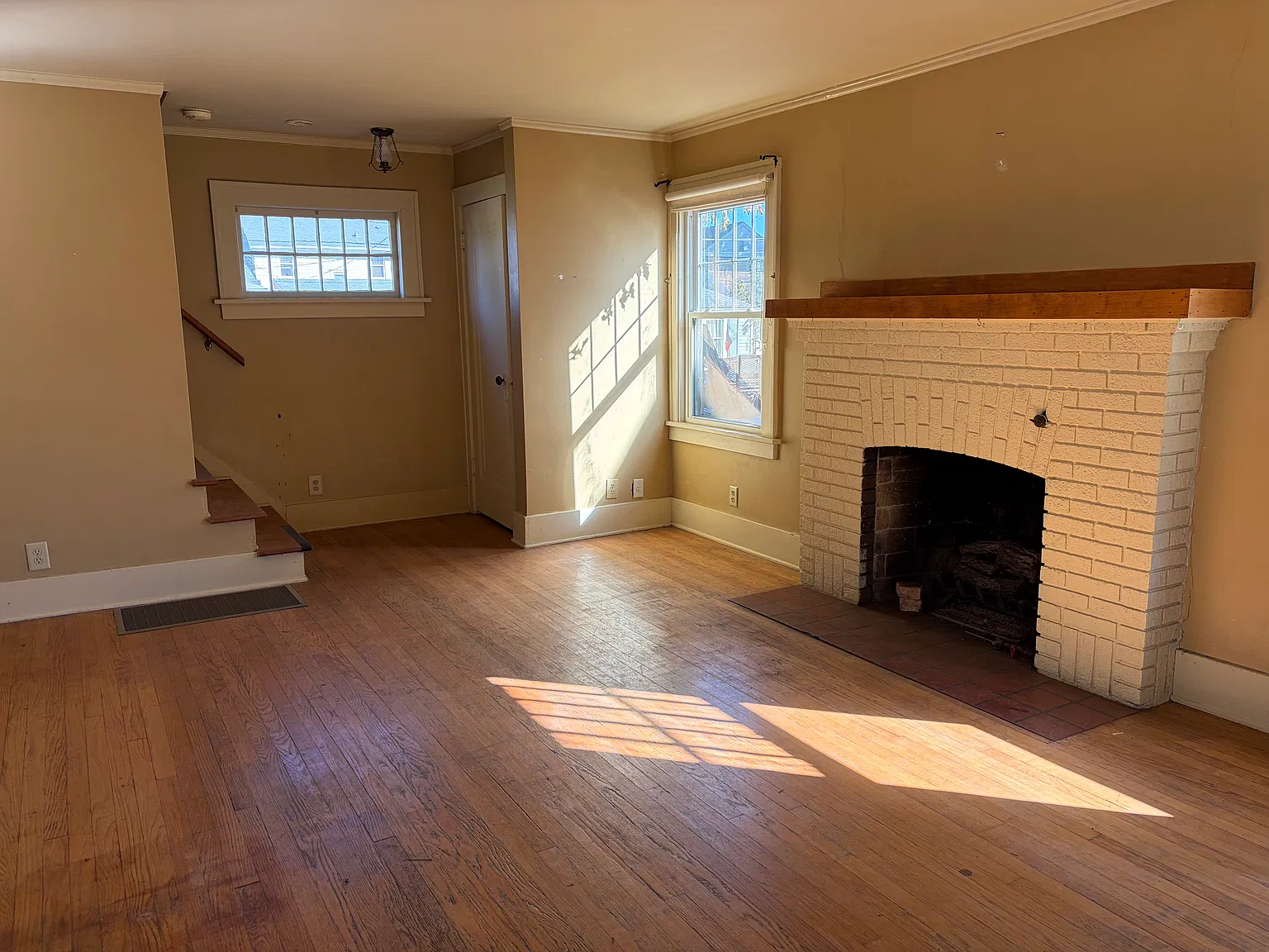 505 Altgeld St — Photo 3