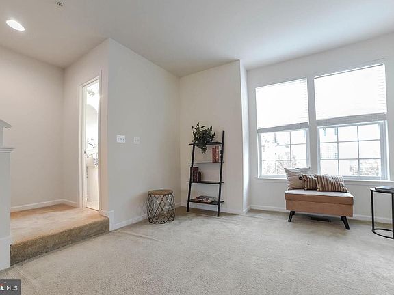 5th image of 43565 Marguerite Way