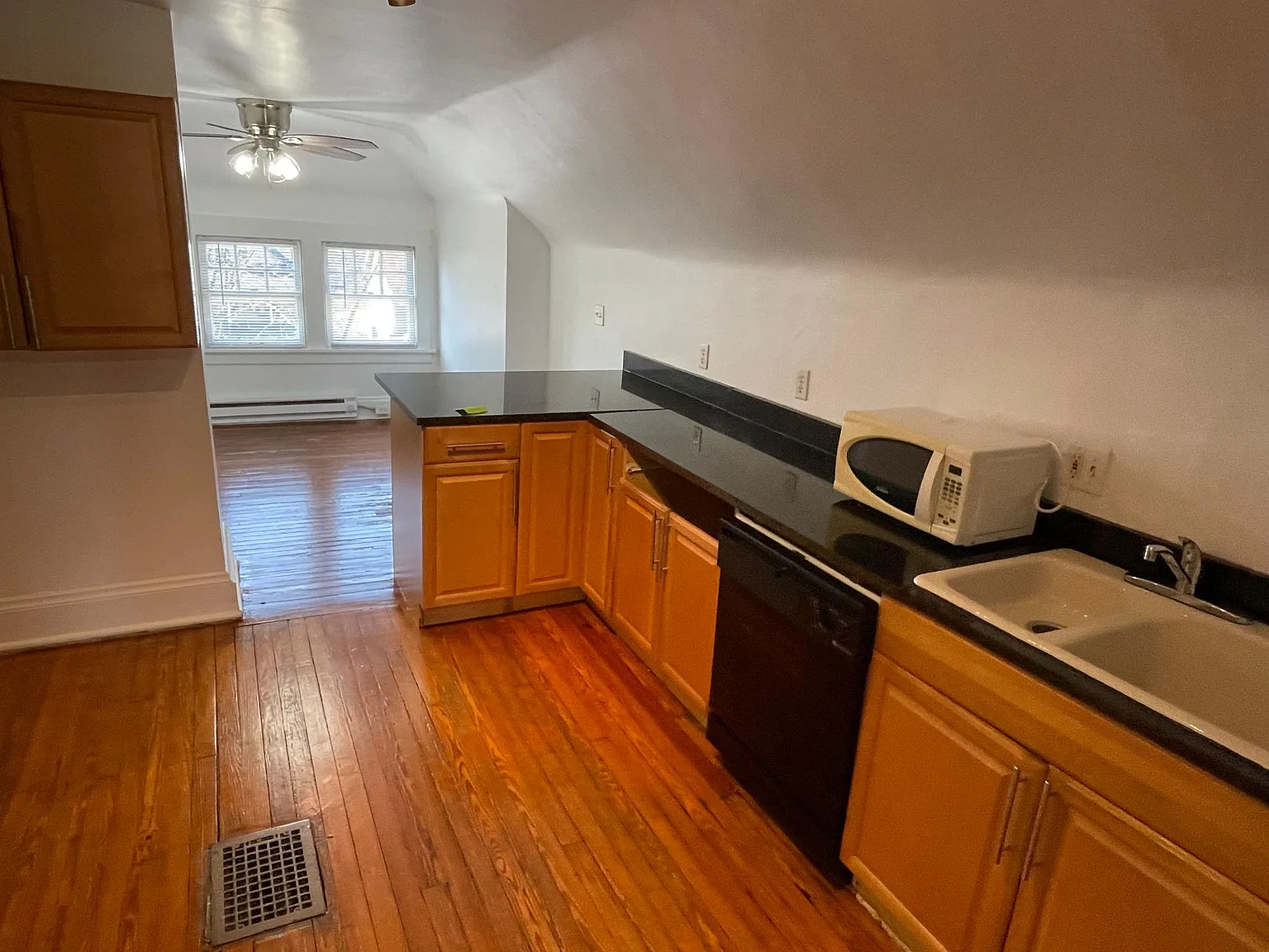 1 bed, 650 sqft, $795 — Photo 1