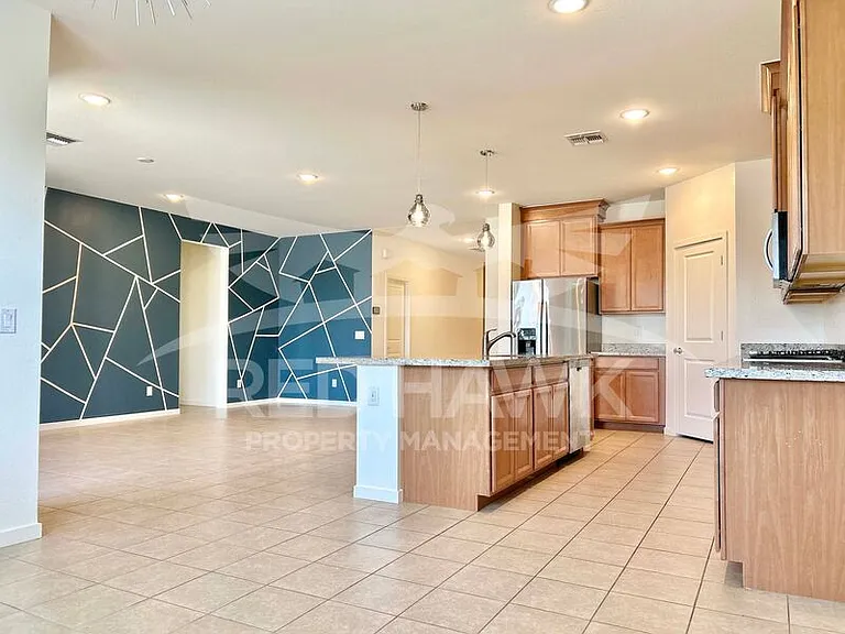 12641 W State Ct — Photo 6