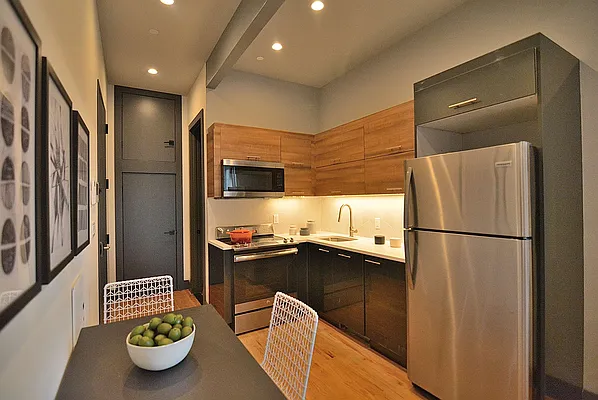 Rented by Hagstrom Management Inc | media 11