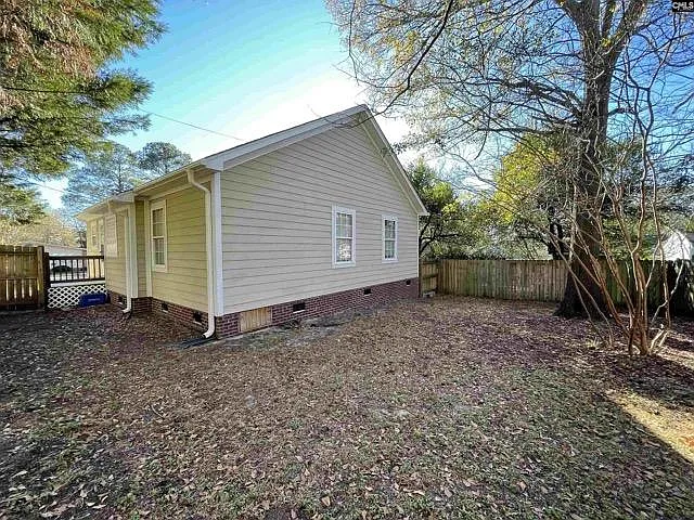 2741 Montgomery Ave — Photo 3