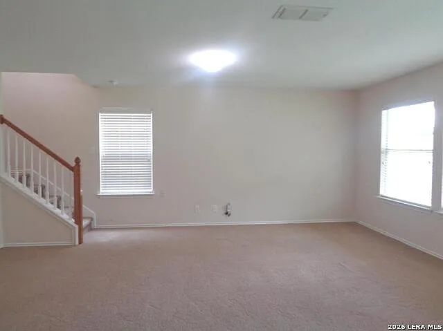 3 bed, 2.5 bath, 2175 sqft, $1,600 — Photo 3