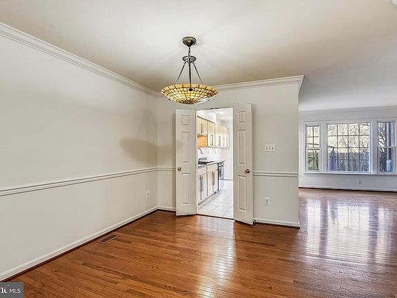 4th image of 6054 Estates Dr