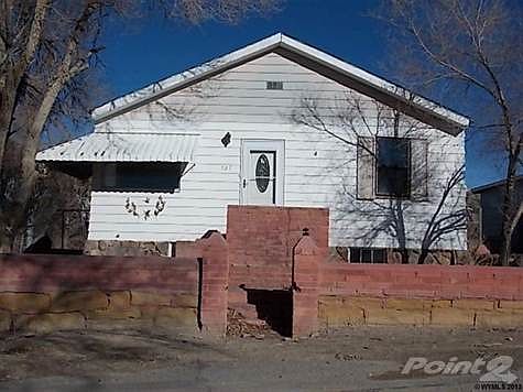 1st image of 727 5th Ave W