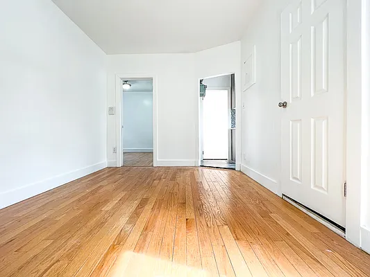 Rented by Bohemia Realty Group | media 7