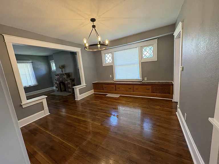 628 S Ash Ave — Photo 5