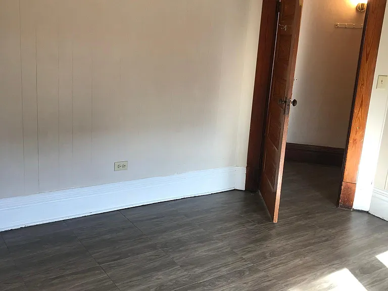 106 Patton St #UPSTAIRS — Photo 27