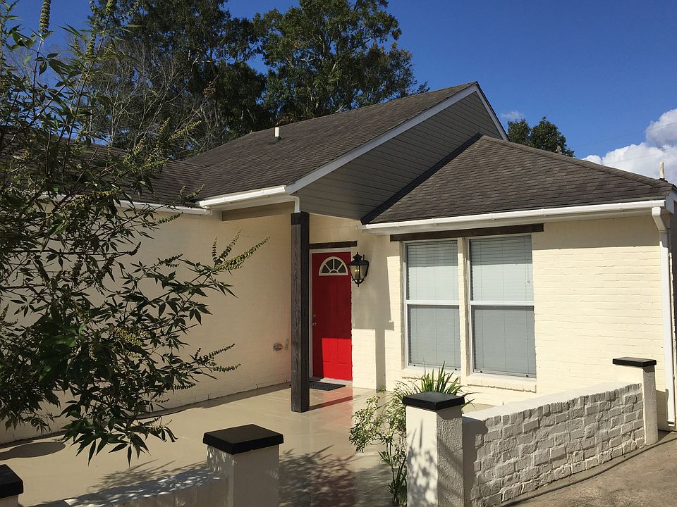 2nd image of 8907 Sassafras Dr