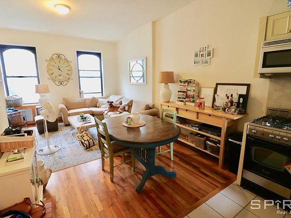 2nd image of 167 W 80th St APT 2A