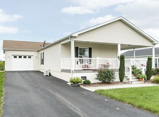 607 Canary Dr, Carlisle, PA