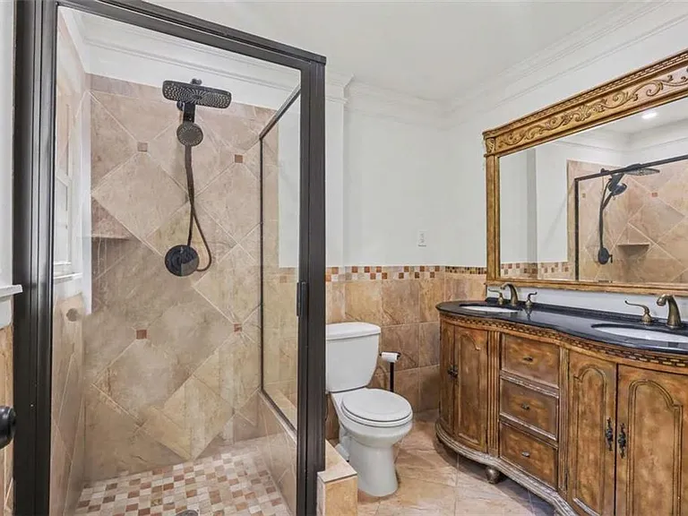 3582 Cloudland Dr — Photo 18