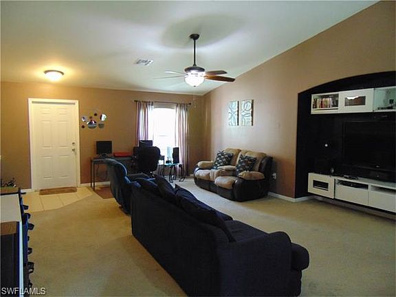 5th image of 703 Little Rock St E