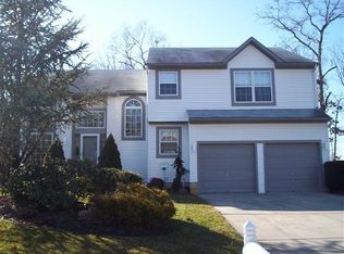 1913 Teaberry Ave, Williamstown, NJ 08094