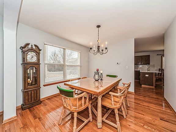 5th image of 1662 Vista Lake Dr