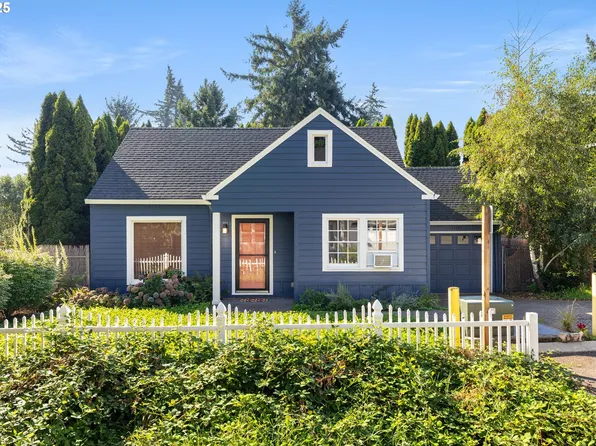 15139 SE Pine Ct, Portland, OR 97233