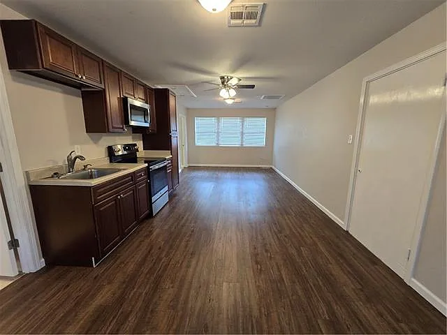 123 Kadak Ln #1 — Photo 3