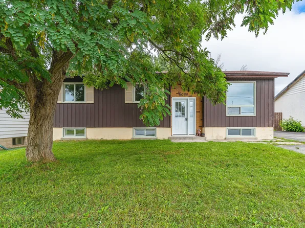 1088 8th St E, Owen Sound, ON N4K 1M6