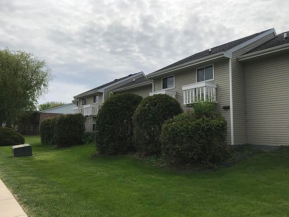 3rd image of 43 E Monroe Ave #43
