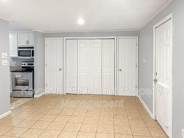 1019 Halsey Ln — Photo 7