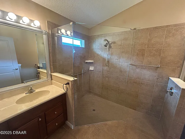665 Elk River Dr — Photo 12