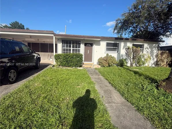 4657 SW 33rd Dr, West Park, FL 33023