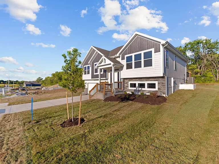 3513 SE Corbin Dr — Photo 4