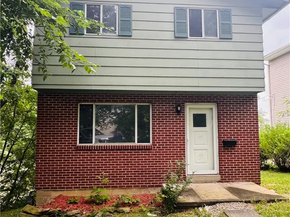 2108 2nd St, Connellsville, PA 15425