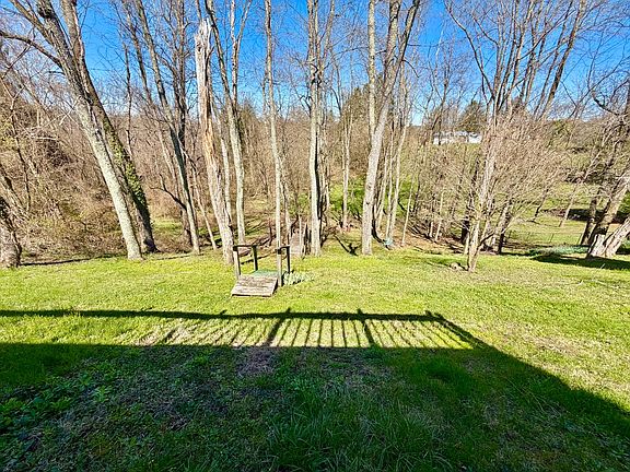 4th image of 387 Pea Ridge Rd