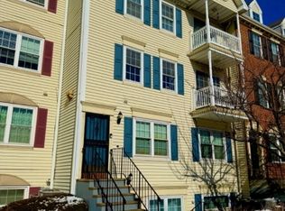 3 Seton Hall Dr #322, Newark, NJ 07103