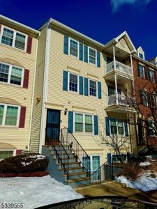 3 Seton Hall Dr, Newark, NJ, 07103