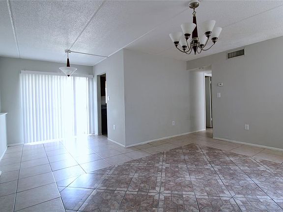 5th image of 1910 Honour Rd APT 2