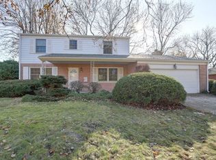 1303 E McHenry St, Urbana, IL