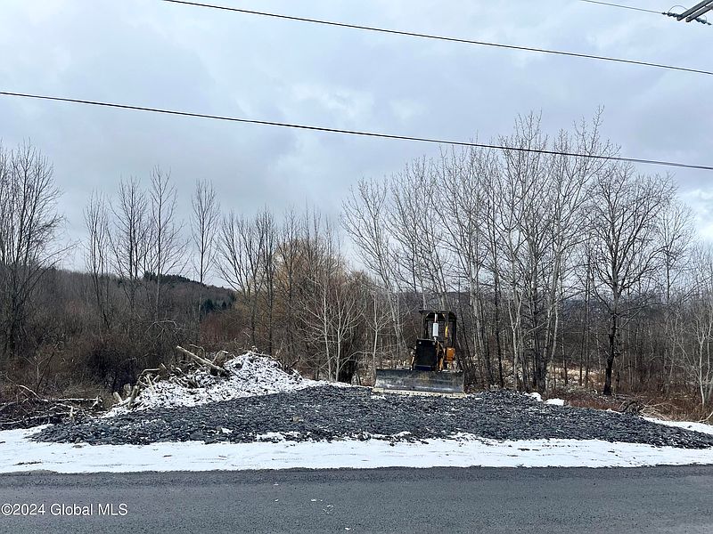 3rd image of L15.3 Cross Hill Road