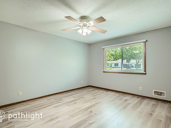 5th image of 2745 Olive Ln N