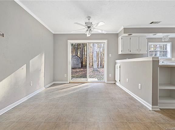 5th image of 5269 Waterlynn Dr