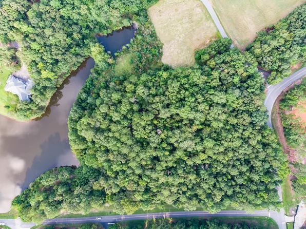 Goose Point, Dadeville, AL 36853