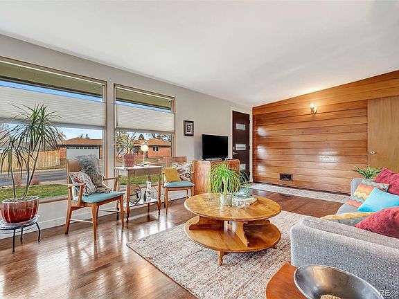 5th image of 680 S Washington Circle