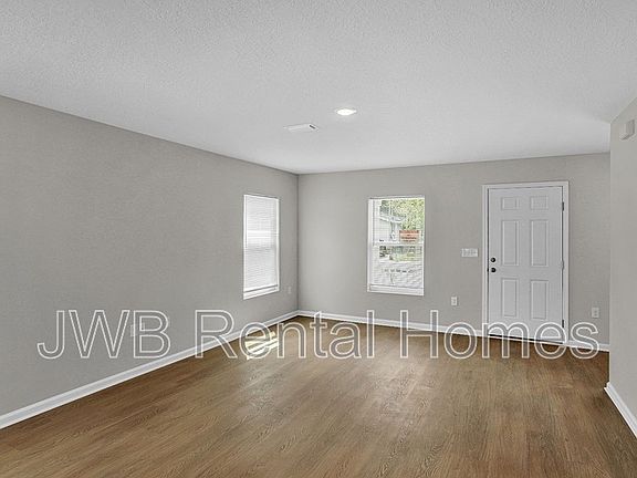 4th image of 1617 Windle St