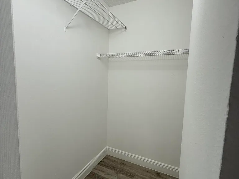 4324 NW 9th Ave #5-3C — Photo 8