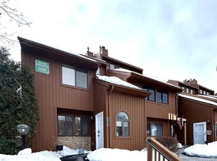 211 Falcon Court, Poughkeepsie, NY 12603