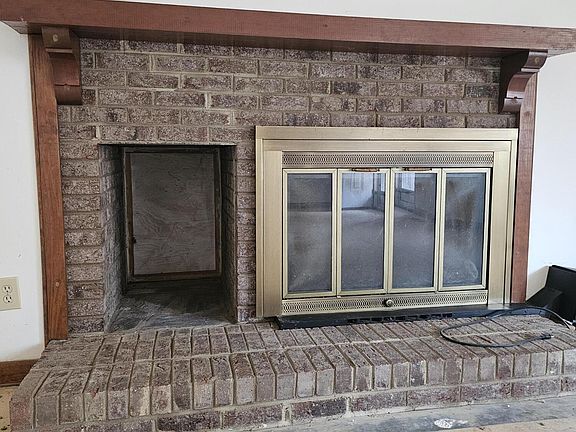 4th image of 1712 Rosedale Ave