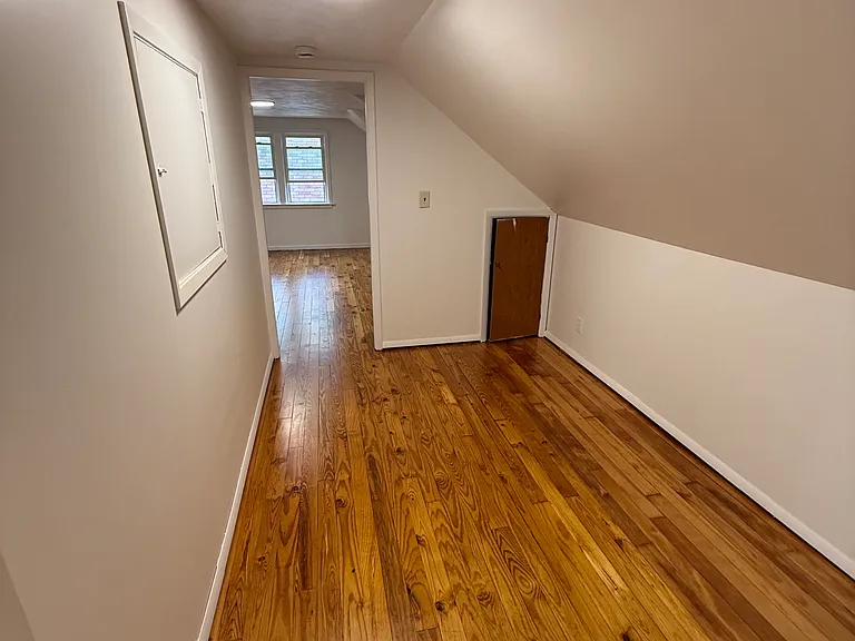 4909 Wood Ave — Photo 6