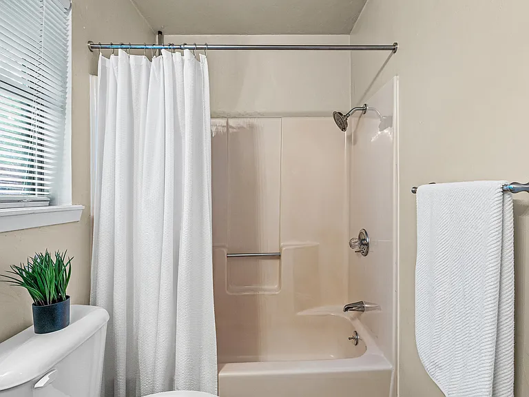 1017 Meadowlark Ln — Photo 20