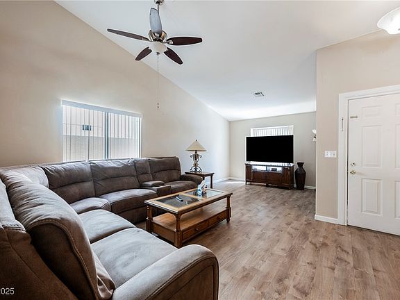 5th image of 5721 Whale Rock St