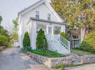 53 Beacon St, Dedham, MA 02026